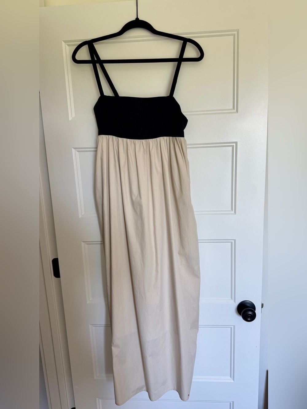 Steve Madden Small Two-Tone Spaghetti Strap Maxi Dress in Black and Cream